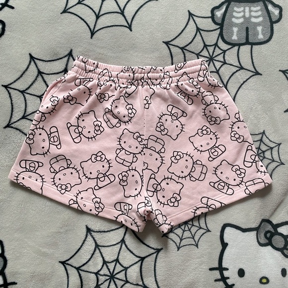 hello kitty shorts - Picture 3 of 3